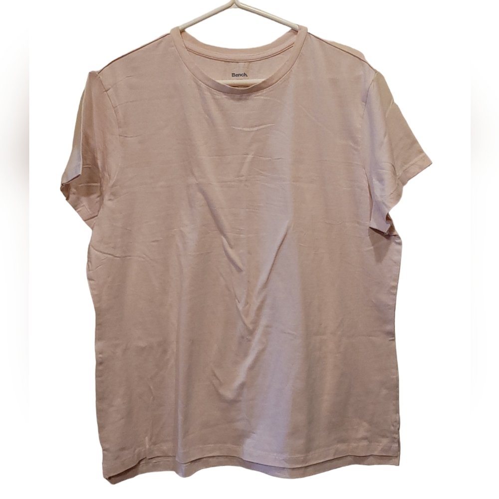 🛍️ BENCH - Crew Neck Tee